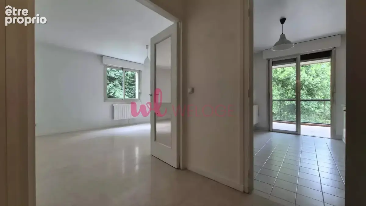 T3 lumineux, grand balcon et box ferme quai gillet - photo 3