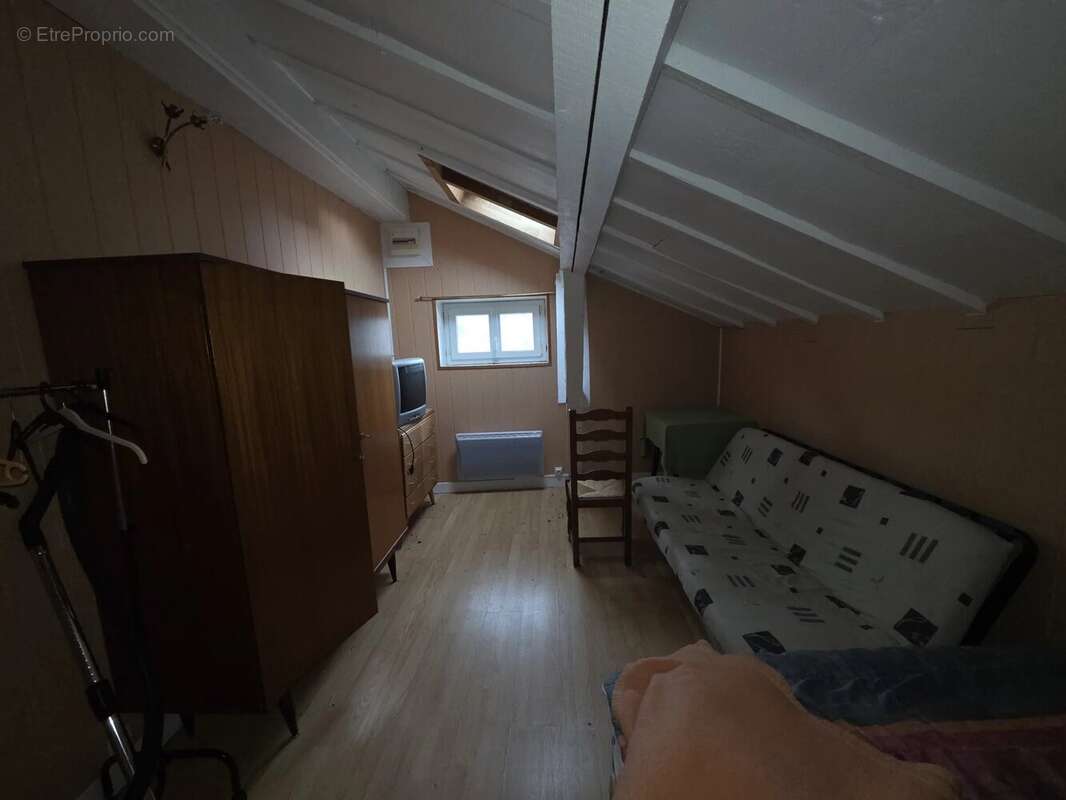 Maison avec 3 appartements - photo 3