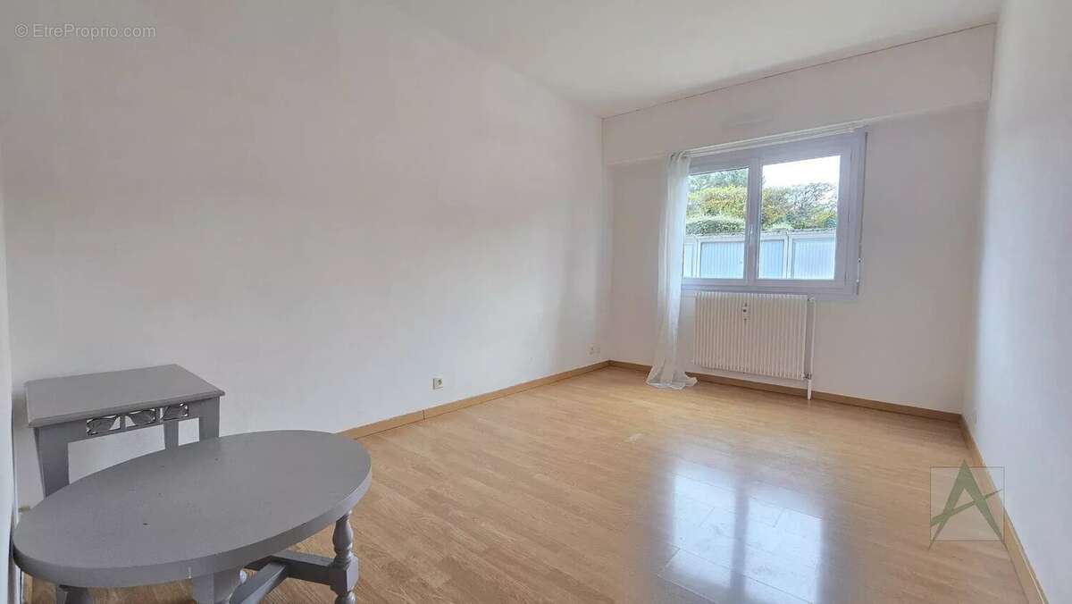 Appartement à JACOB-BELLECOMBETTE