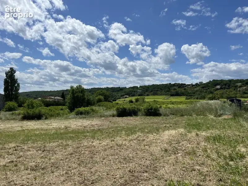 Photo Terrain à Saint-Marcel-D'ardeche au prix de 74 000€