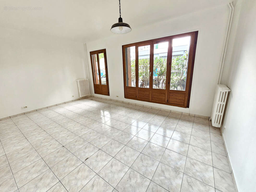 Appartement à ROMAINVILLE