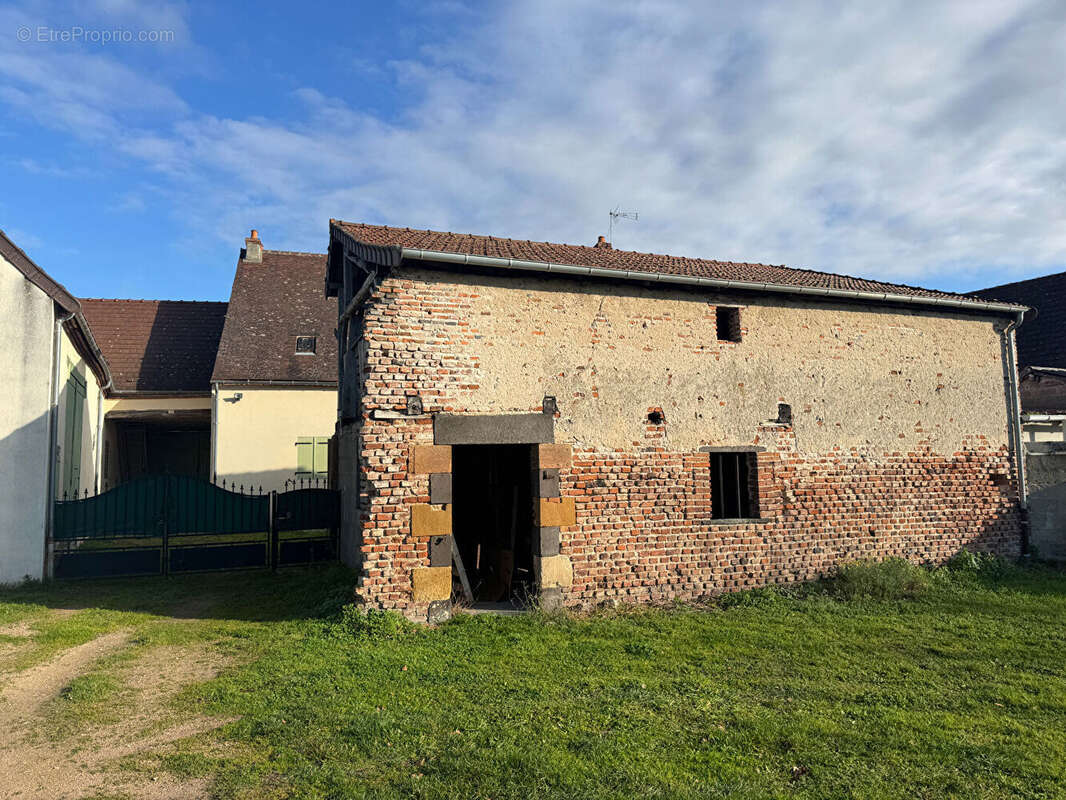 Maison à BESSAY-SUR-ALLIER