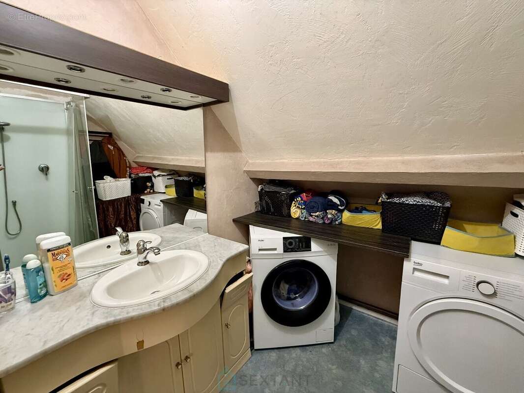 Maison à CALLENGEVILLE