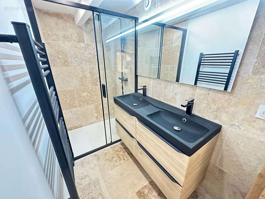 Appartement à SALON-DE-PROVENCE