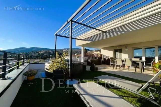 Appartement à OPIO