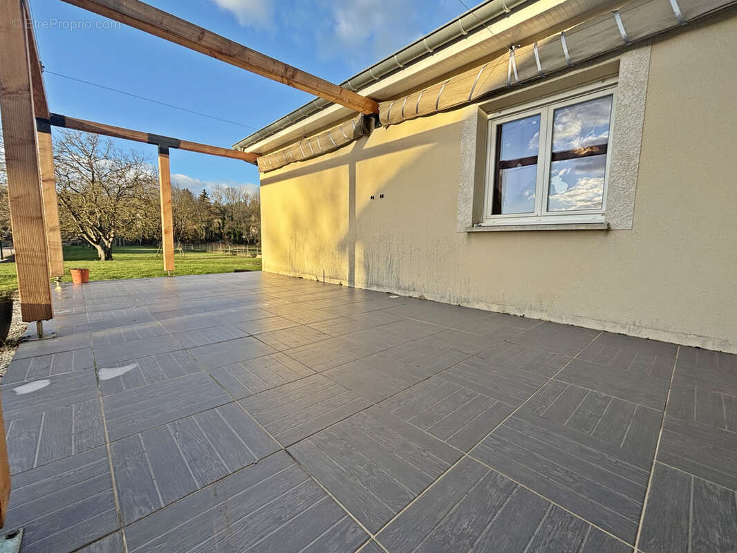 Maison à LEROUVILLE