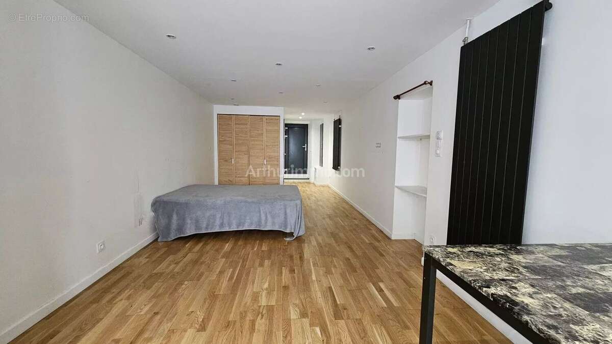 Maison à LINAS