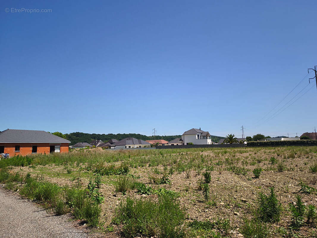 Terrain à MEILLON