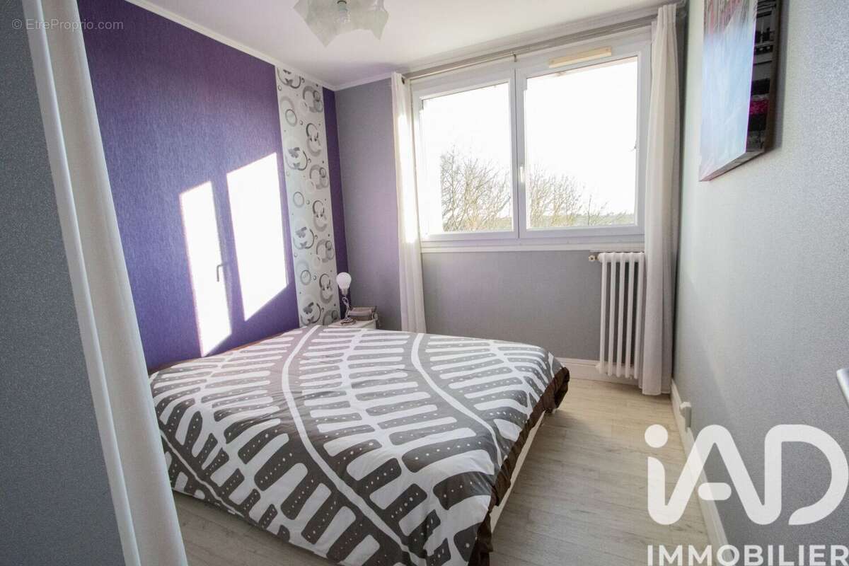 Photo 8 - Appartement à SAINT-CYR-L'ECOLE