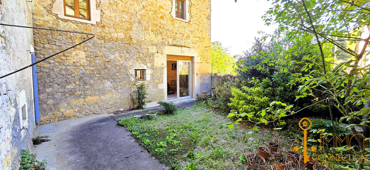 Maison à ARTEMARE