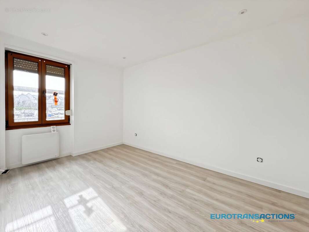 Appartement à NIEDERMODERN