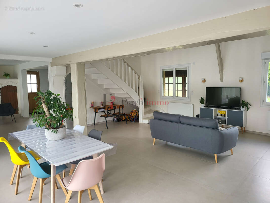 Maison à BONNETABLE