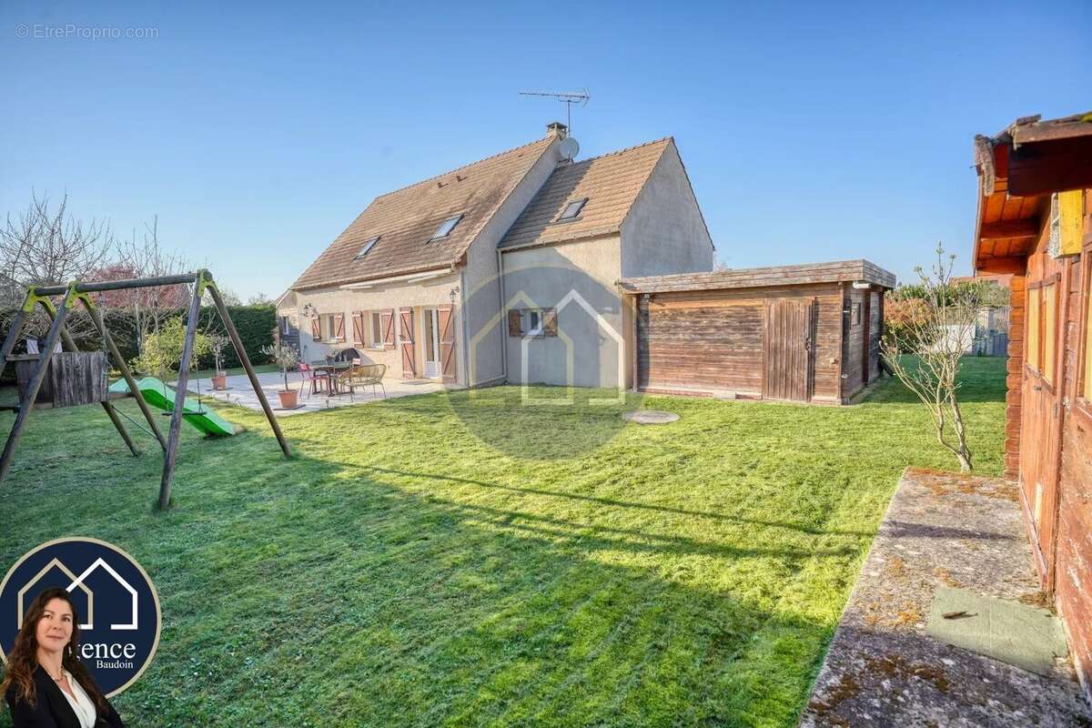 Maison à SAINTE-GEMME-MORONVAL