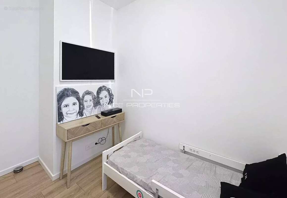 Appartement à ROQUEBRUNE-CAP-MARTIN