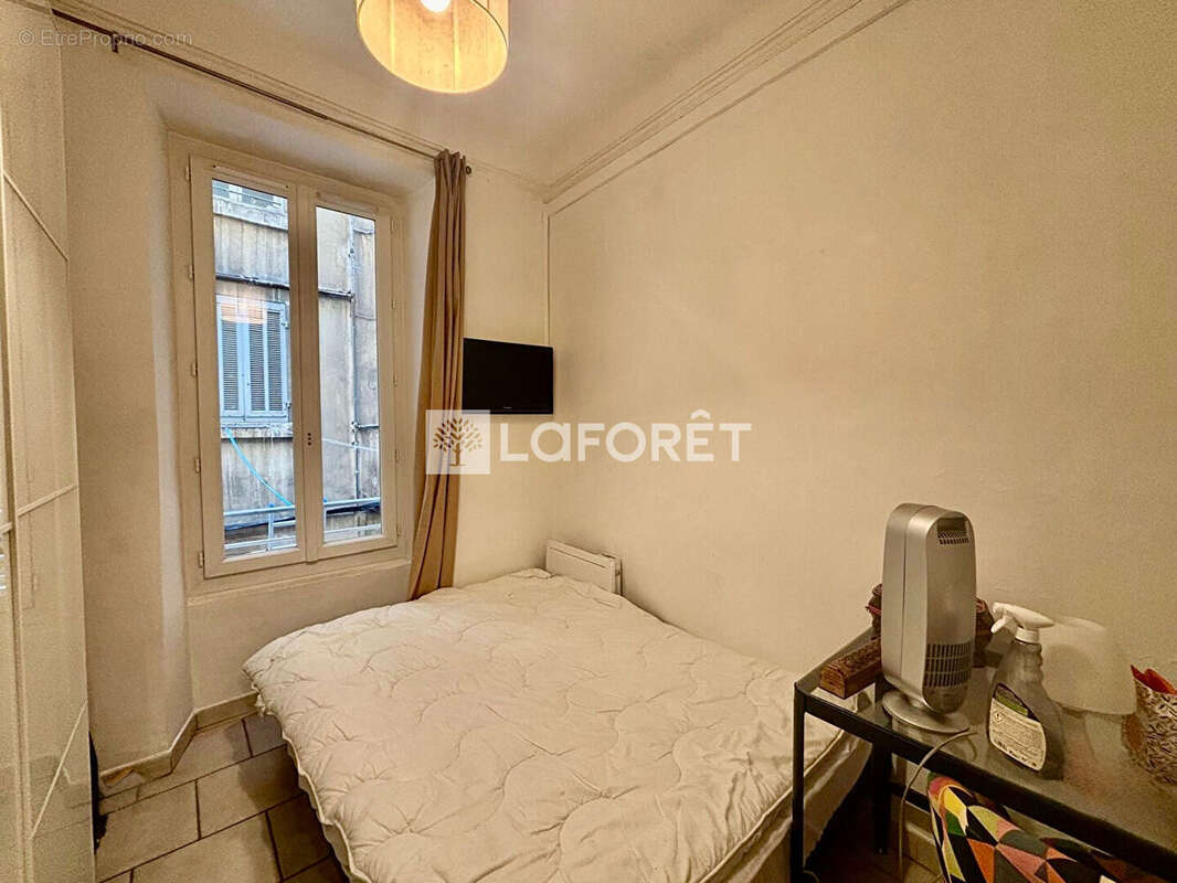 Appartement à MARSEILLE-2E