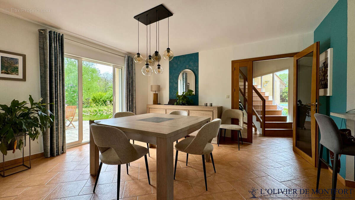 Maison à MONTFORT-L'AMAURY