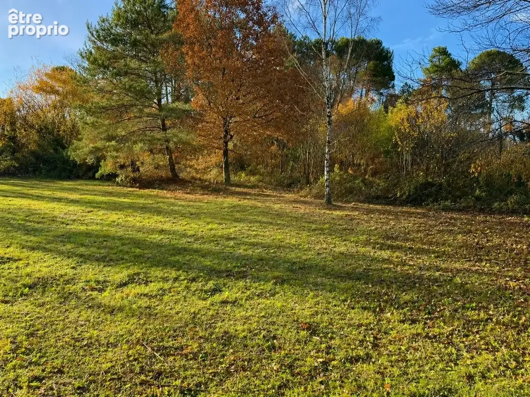 Terrain à CHANCELADE