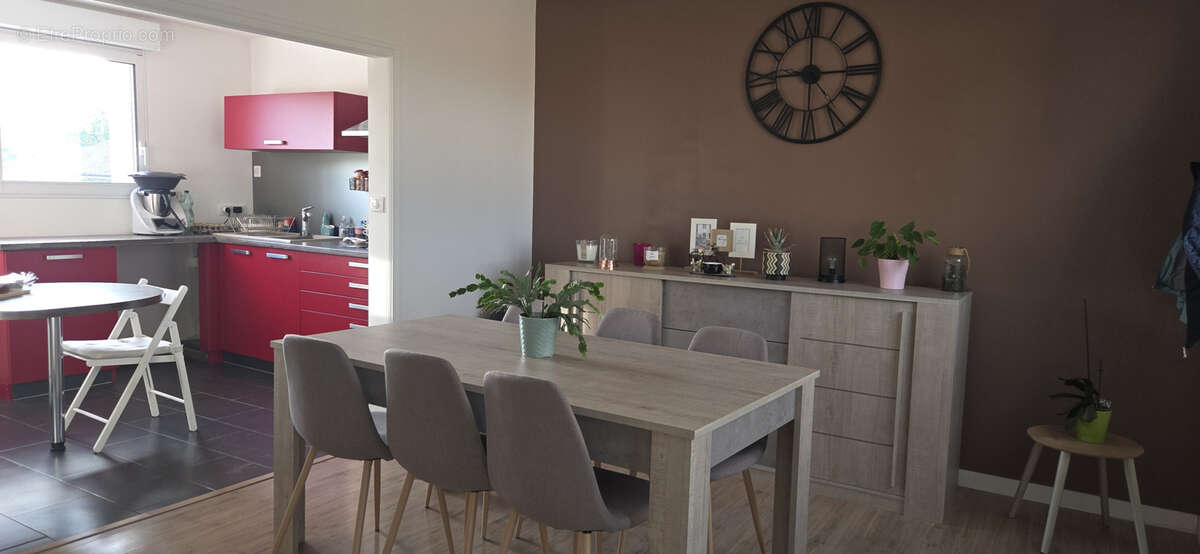 Maison à LES HERBIERS