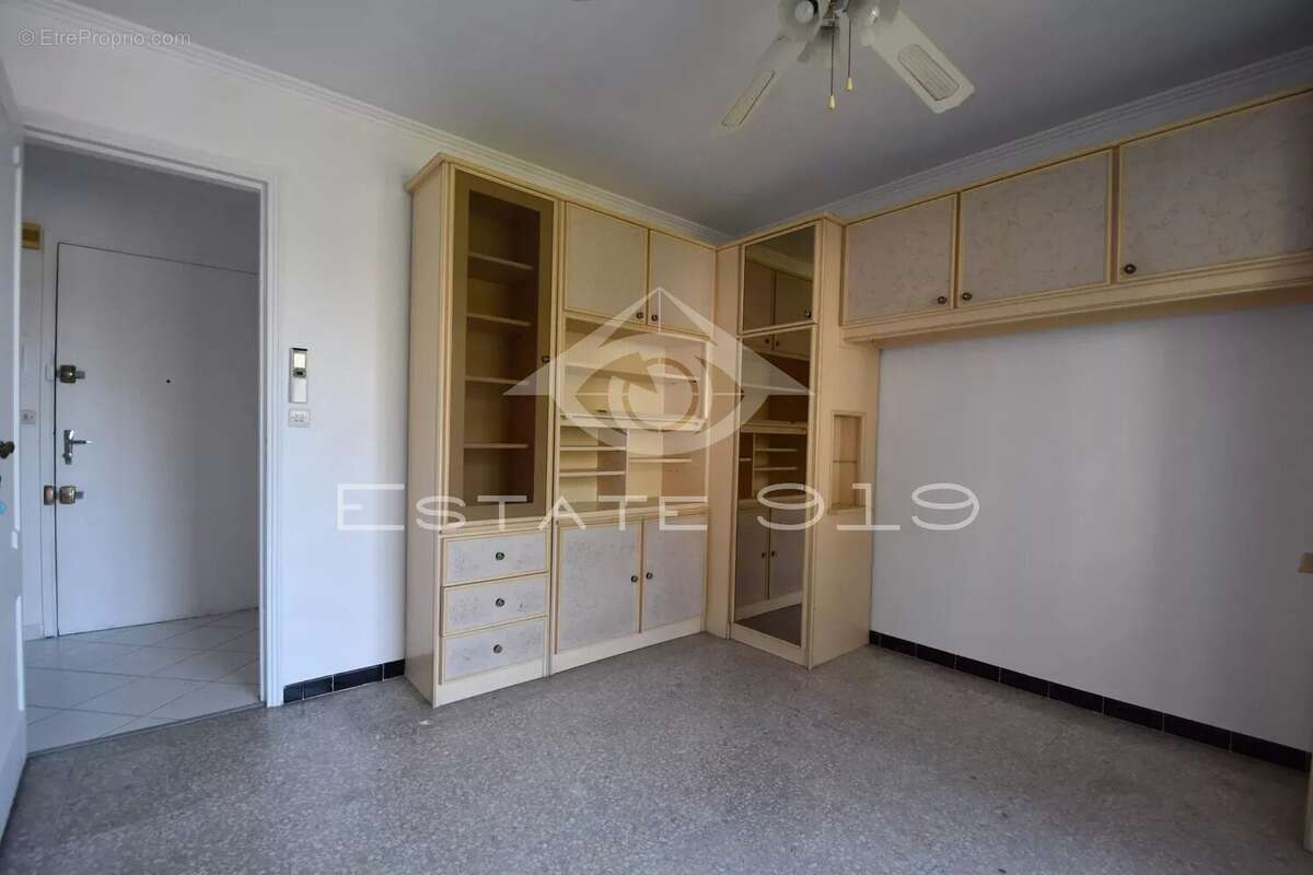 Appartement à LE CANNET