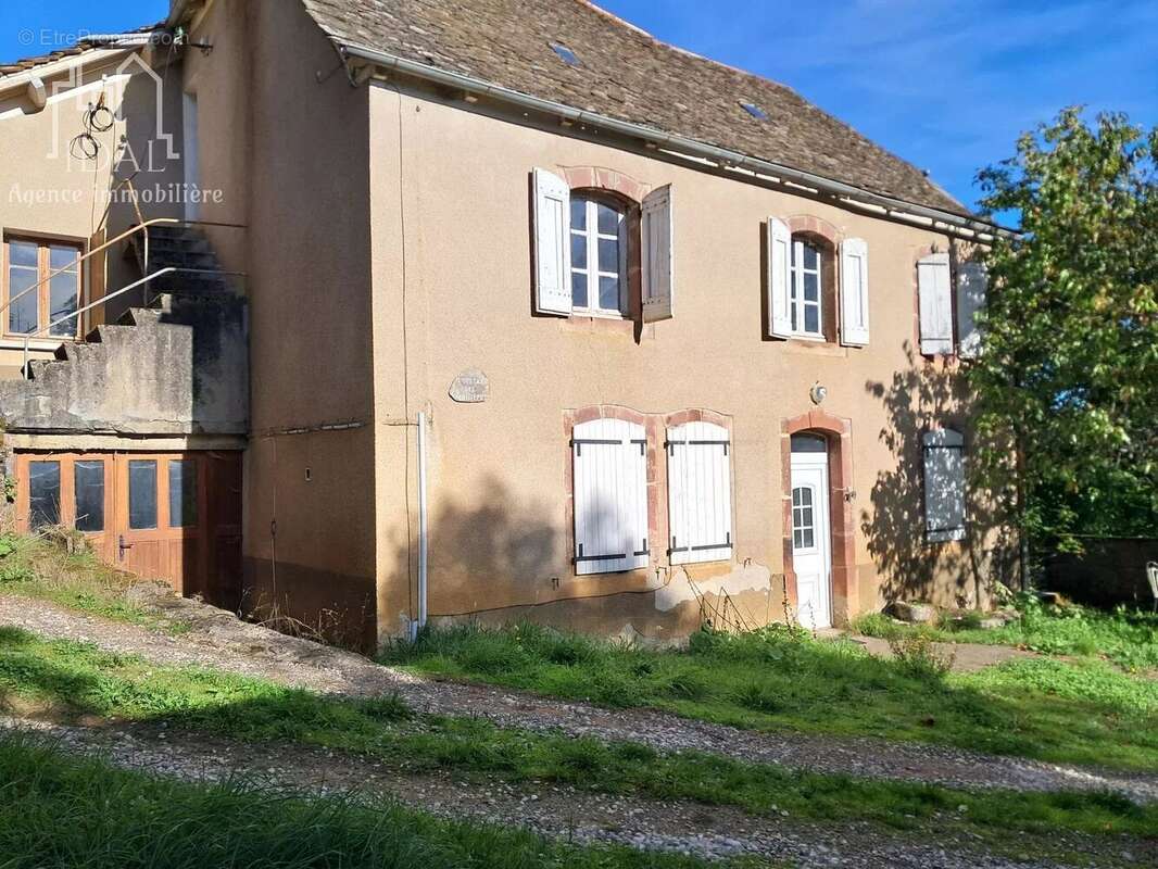 Maison à SAINT-PIERRE-DE-NOGARET