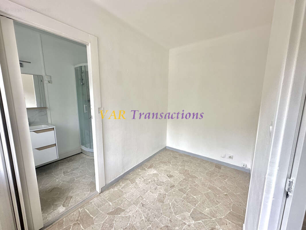 Appartement à SAINT-MANDRIER-SUR-MER