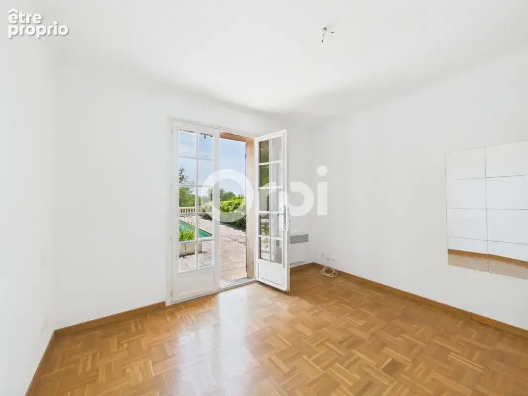 A rafraichir - maison individuelle + dependance + garage + piscine + annexes - photo 12