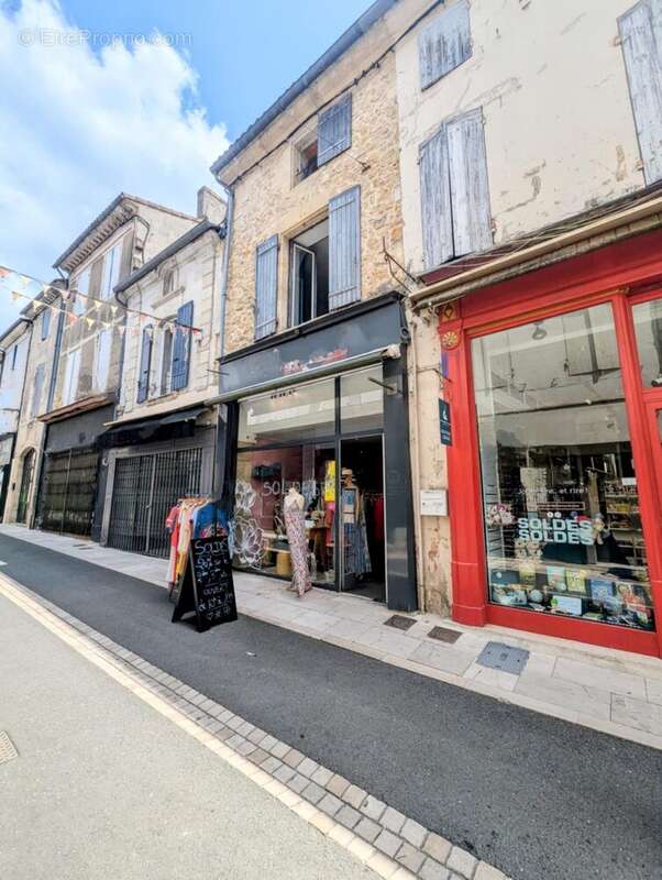 vue rue commercante  - Appartement à LANGON