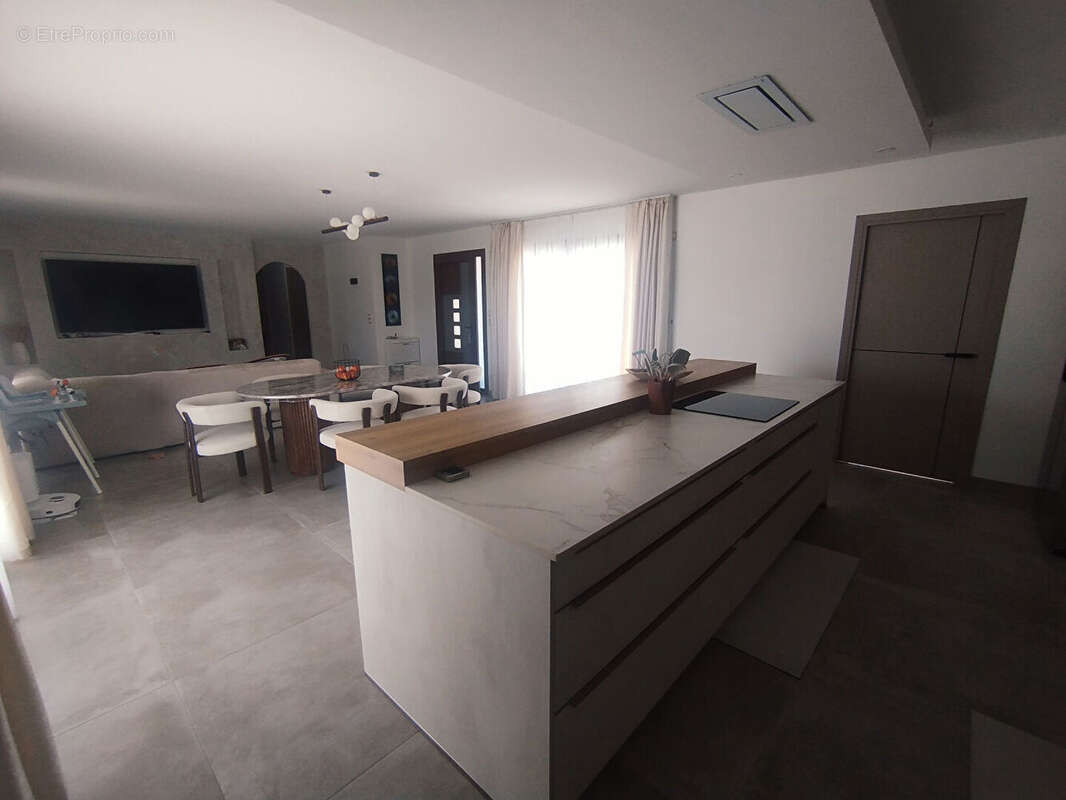 Maison Dollon 5 pièce(s) 165 m2 - photo 7