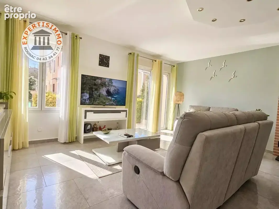 MARIGNANE (13700) – Maison paisible en fond d'impasse avec jardin, garage et stationnement - photo 2
