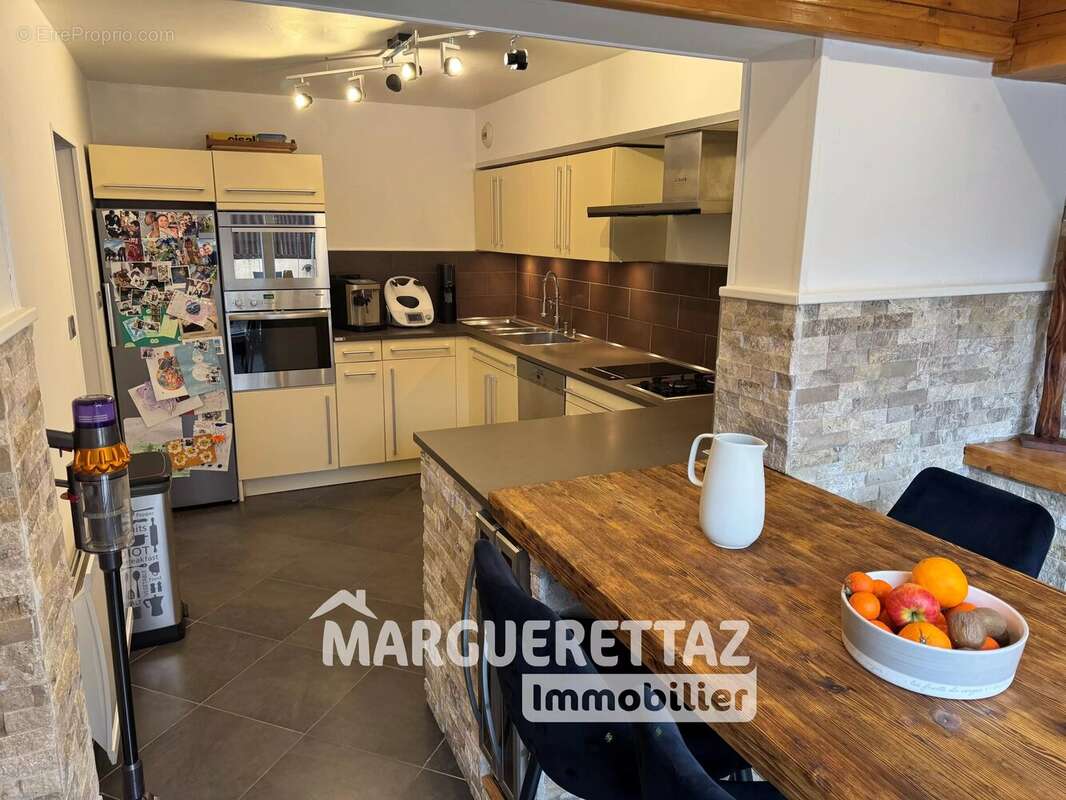 Appartement à SAINT-PIERRE-EN-FAUCIGNY