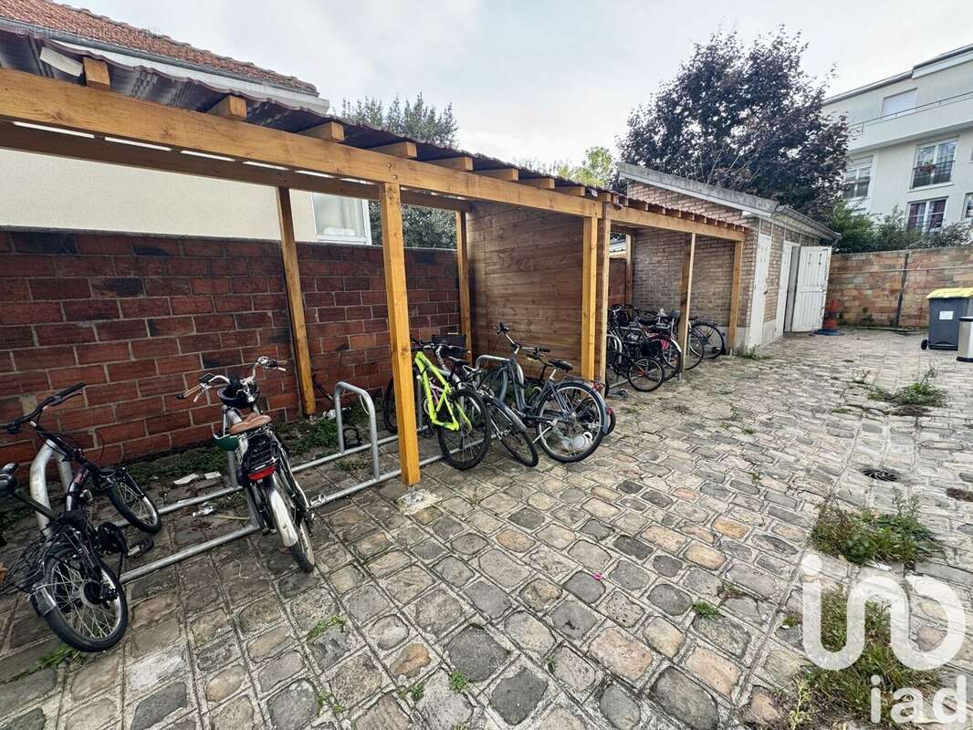 Photo 9 - Appartement à BOURG-LA-REINE