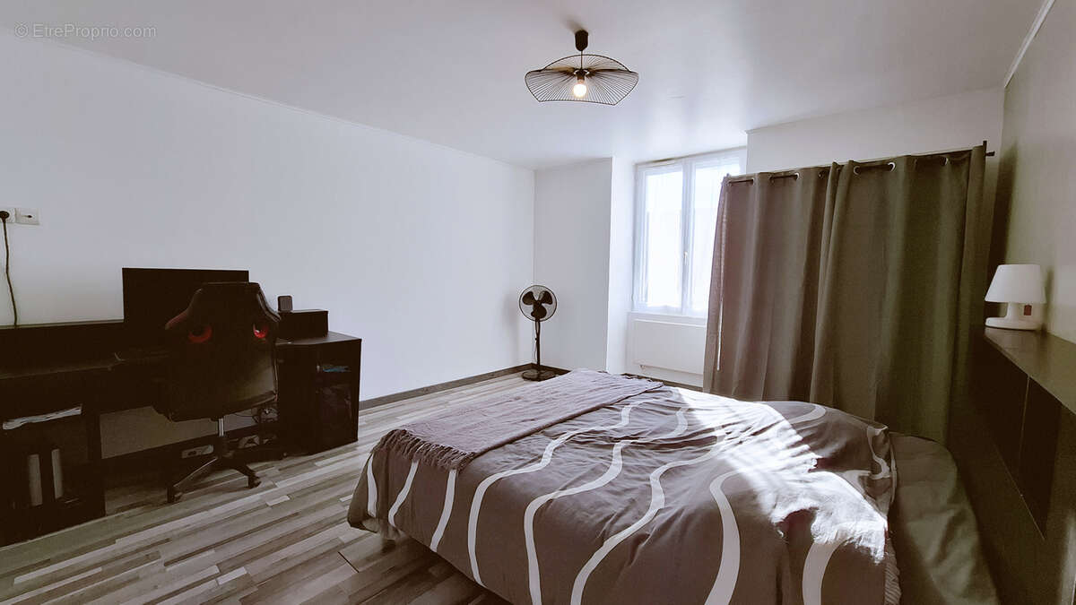 Maison à SAINT-ETIENNE-SOUS-BARBUISE