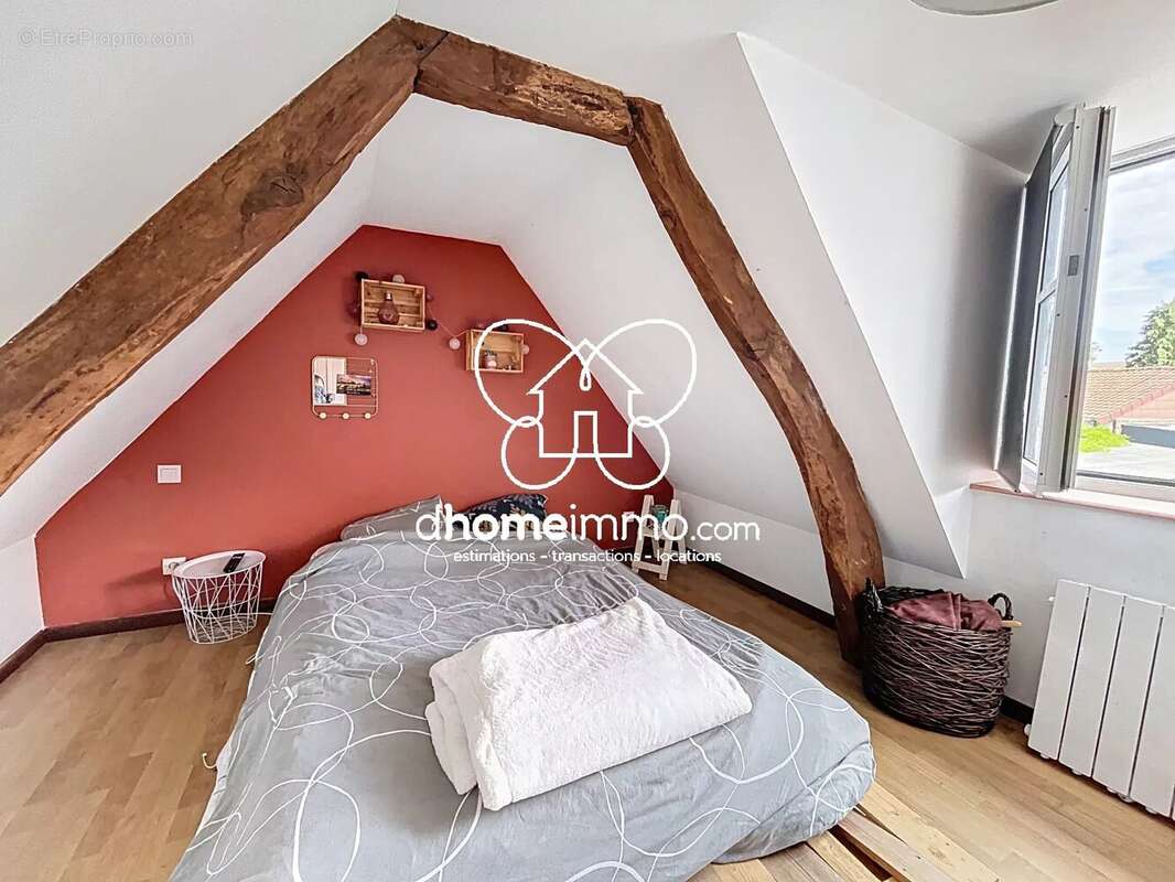 Maison à RAIMBEAUCOURT