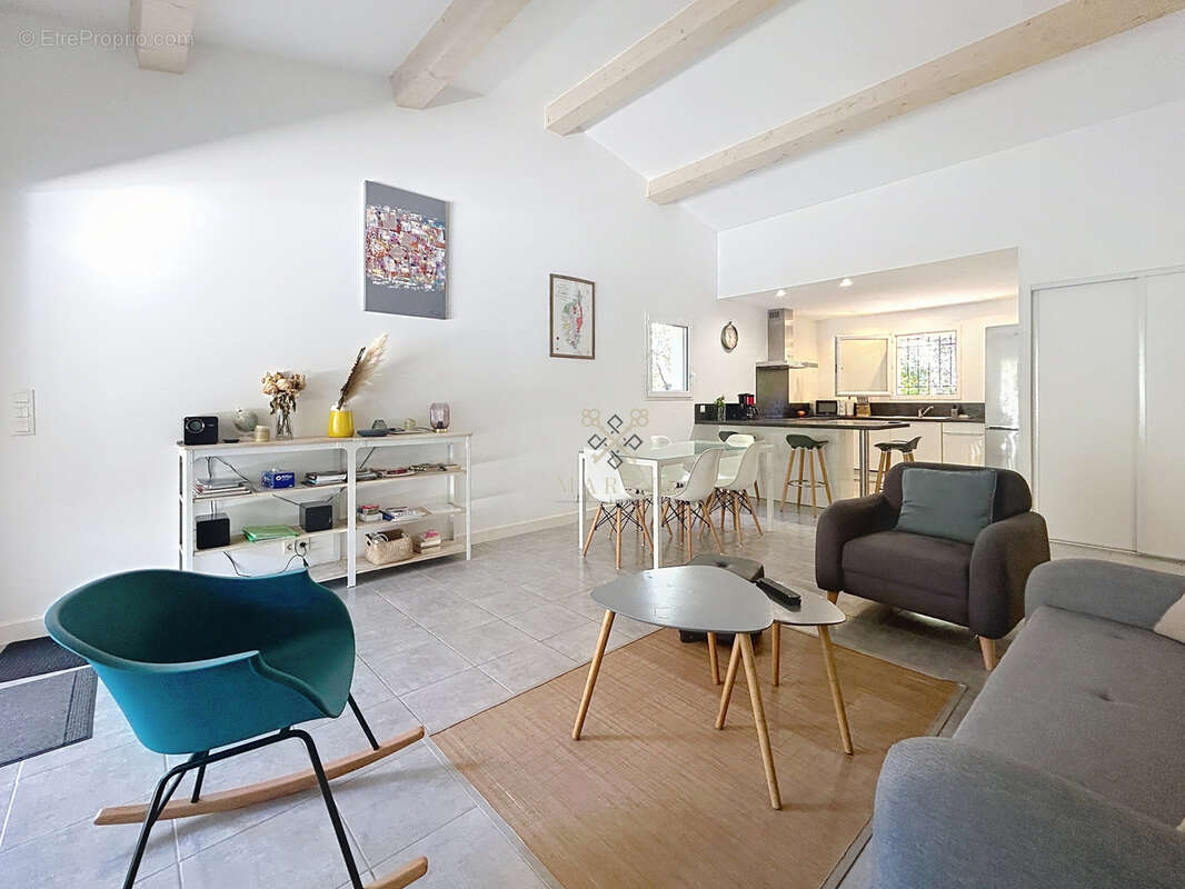 Maison 3 chambres - piscine - garage - palavesa - photo 6