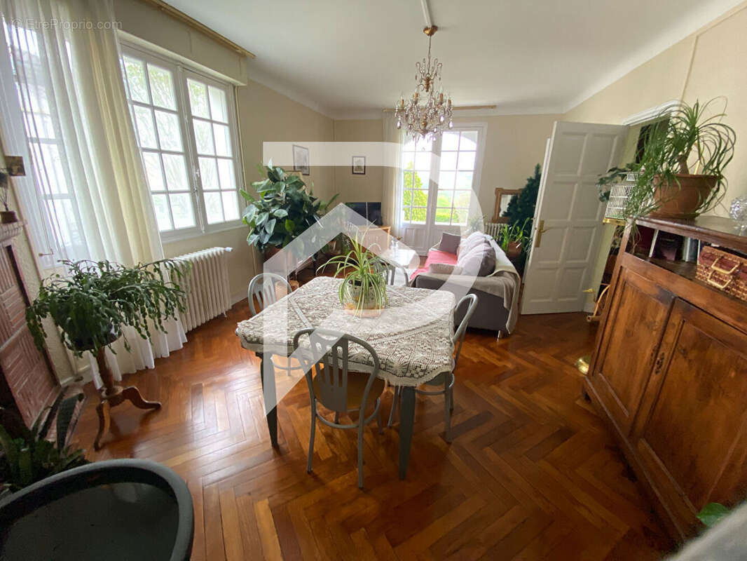 Maison à OLORON-SAINTE-MARIE