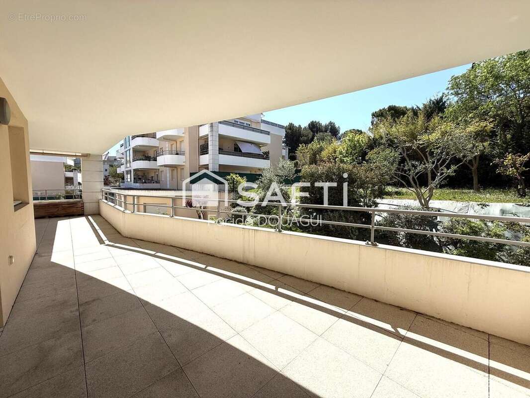 Photo 2 - Appartement à MARSEILLE-13E