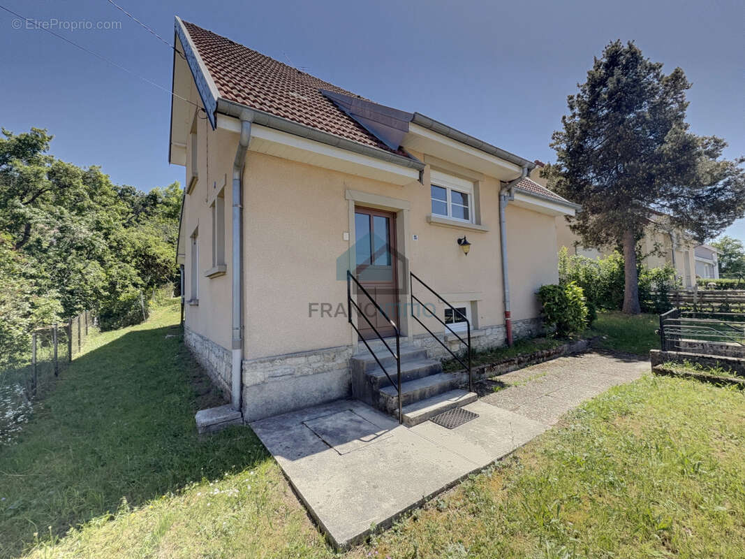 Maison à DAMPRICHARD