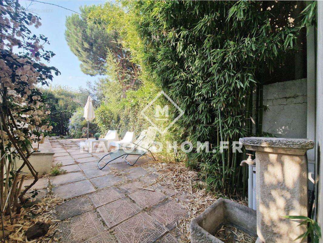 Appartement à MARSEILLE-8E