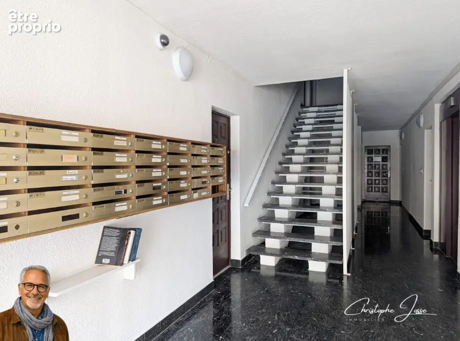 Appartement avec loggia vue mer et parking privé - photo 9
