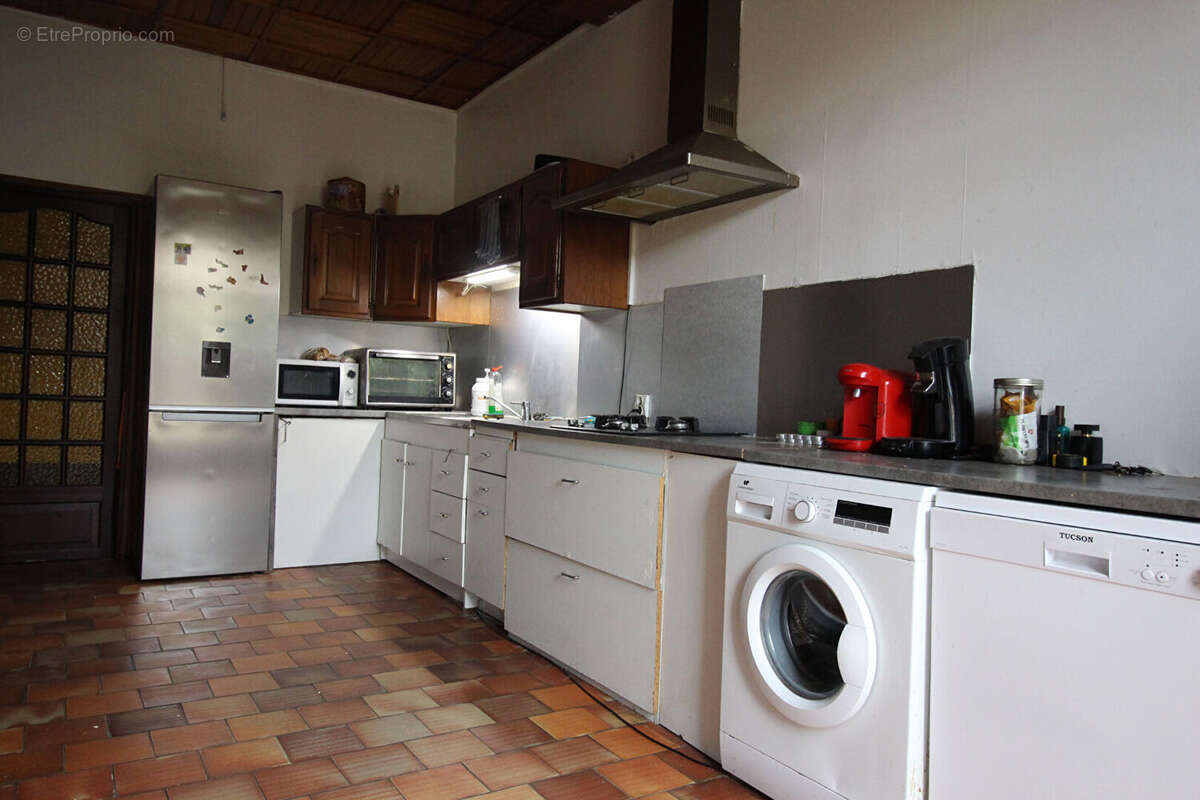 Maison à SAINT-GERMAIN-D&#039;ESTEUIL