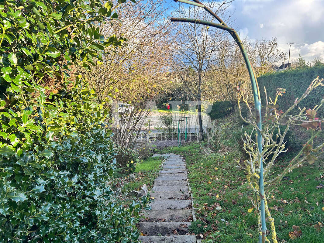 Maison à VILLEDIEU-LES-BAILLEUL