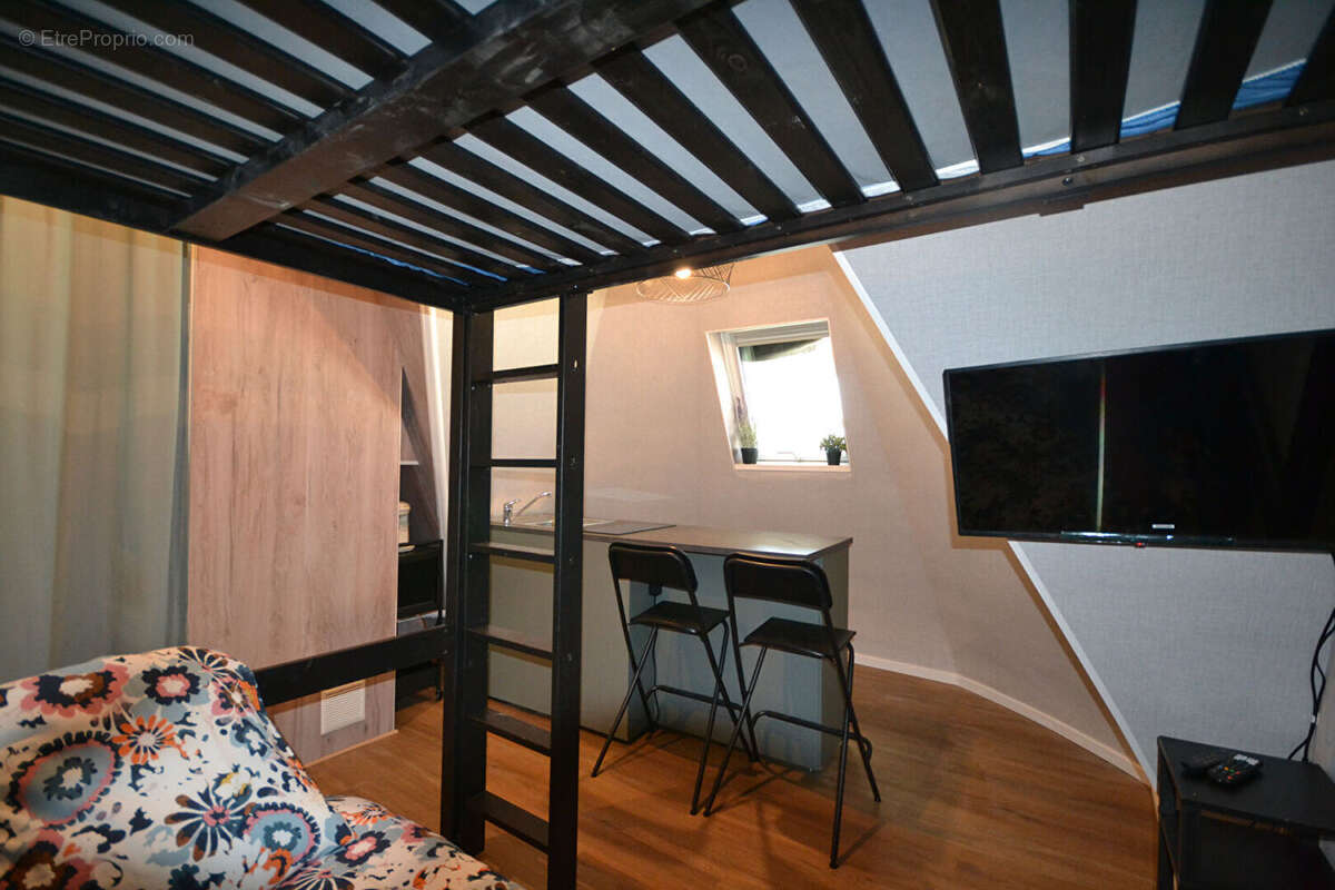 Appartement à PARIS-10E