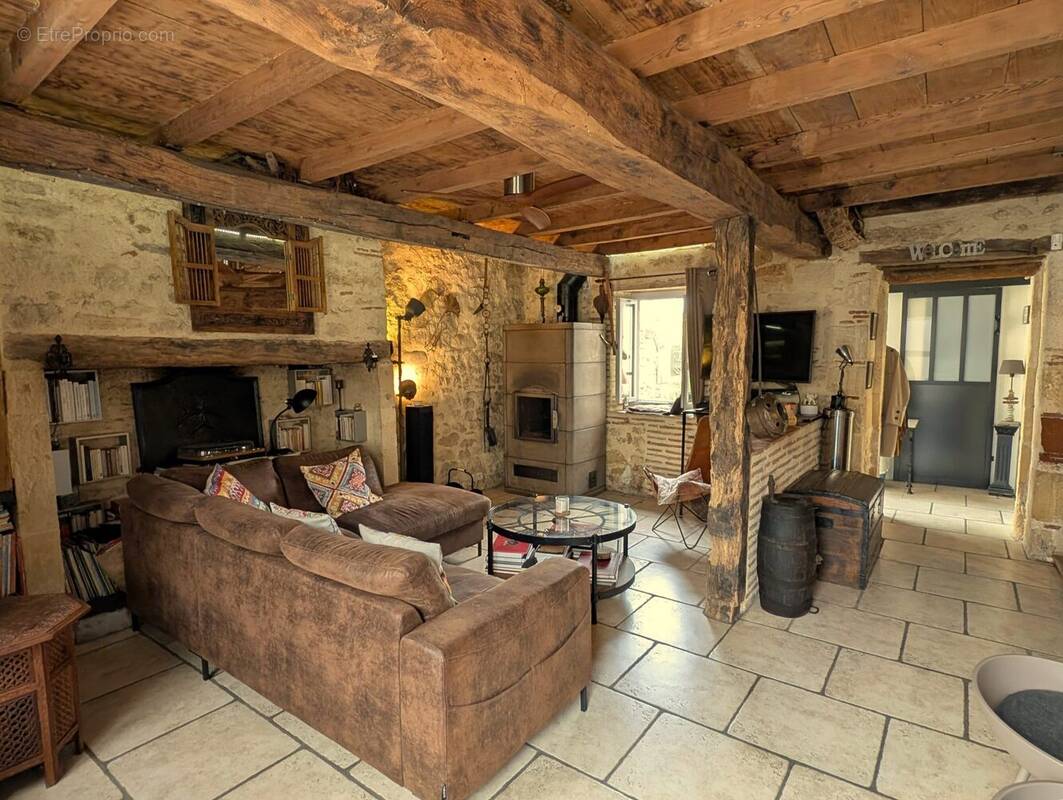 Maison à SAINT-VITE