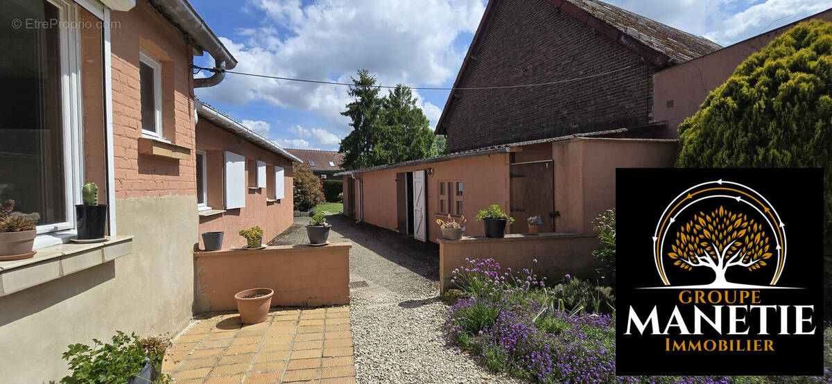 Maison à VAULX-VRAUCOURT