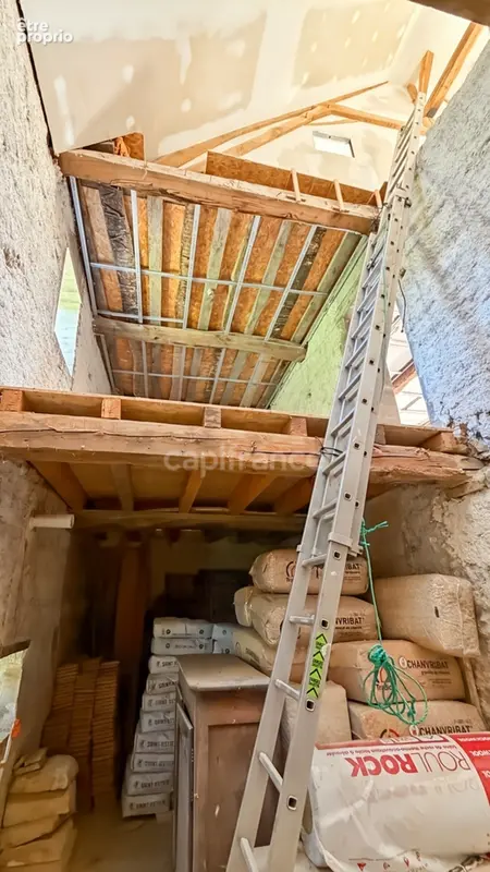 Maison de caractere, toiture recente, dependances et projet pret a realiser - photo 15