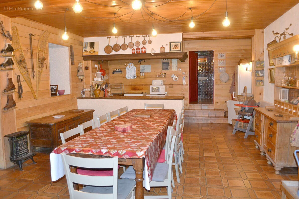 Maison à BENQUE-DESSOUS-ET-DESSUS