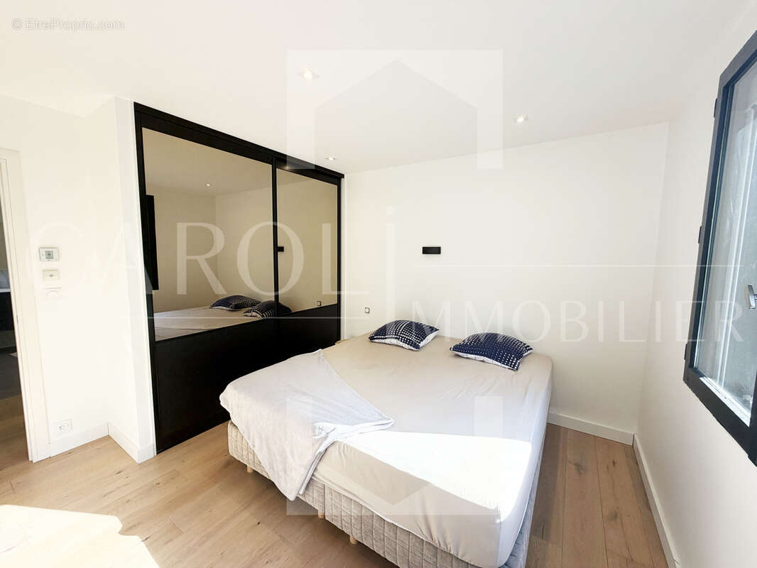 SILLINGY - Maison T4 + Appartement T3 197 m2 - photo 9
