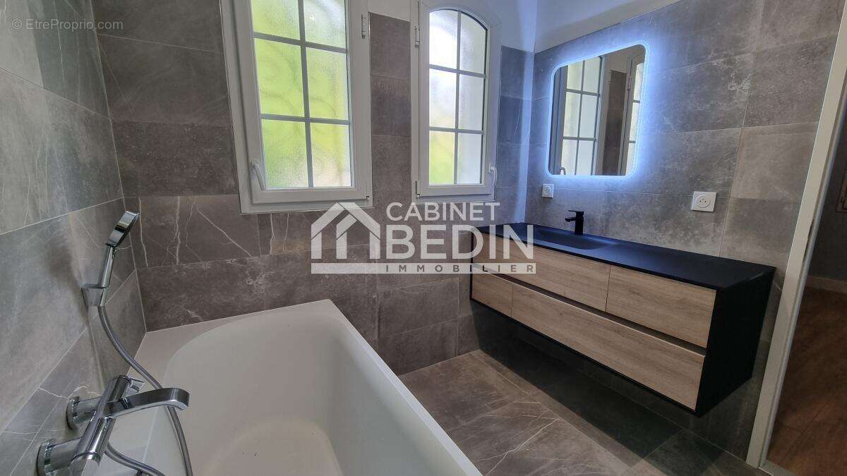 Maison à VILLENAVE-D&#039;ORNON