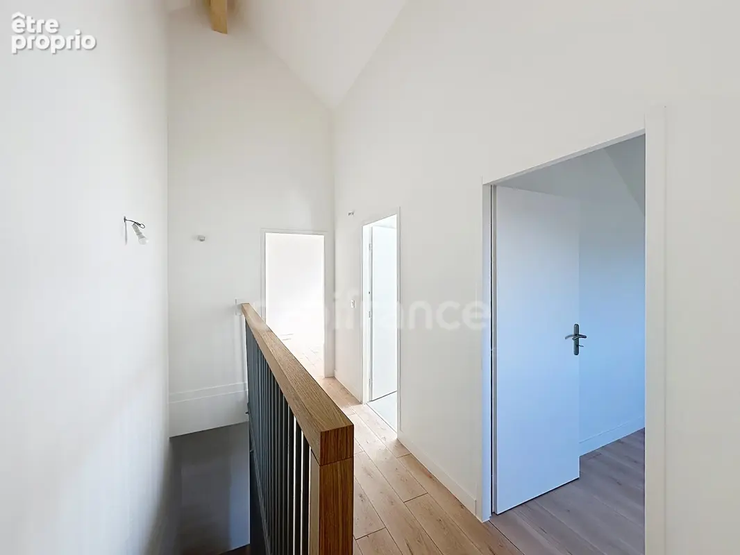 Maison mitoyenne triplex entièrement rénovée -  CERCIER (74) - photo 4