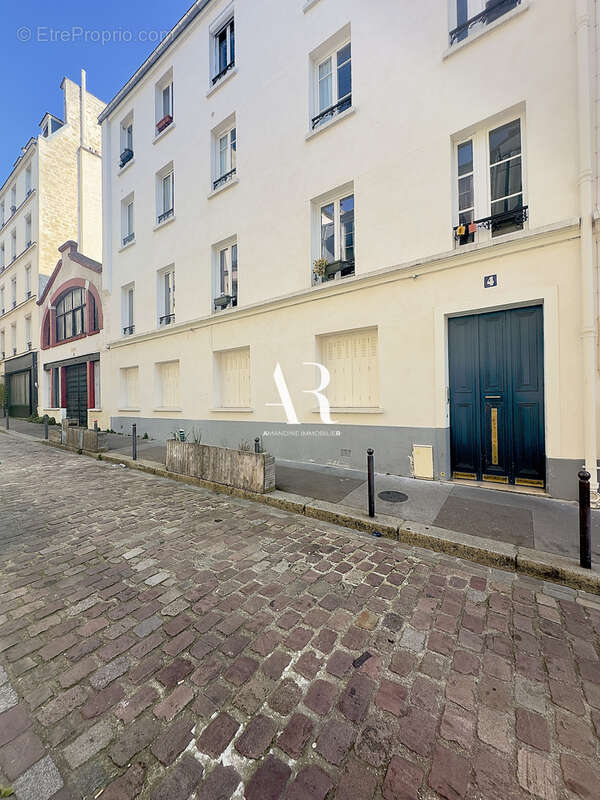 Appartement à PARIS-11E